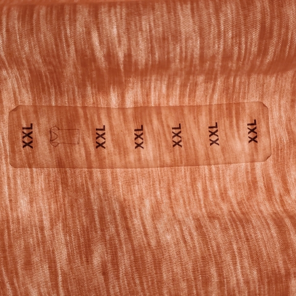 Old navy new plus size tshirt - Picture 3 of 5